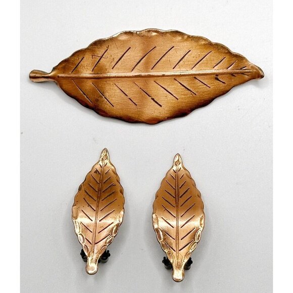 Bergere Copper Leaf Pin/Brooch & Clip On‎ Earrings - Picture 1 of 3